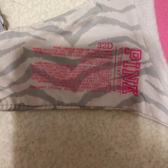 PINK Victoria’s Secret gray & white pink campus push-up bra size 32D - Picture 4 of 5